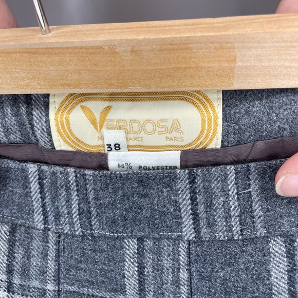 Grey Plaid Pleated Skirt - Picture 4 of 4